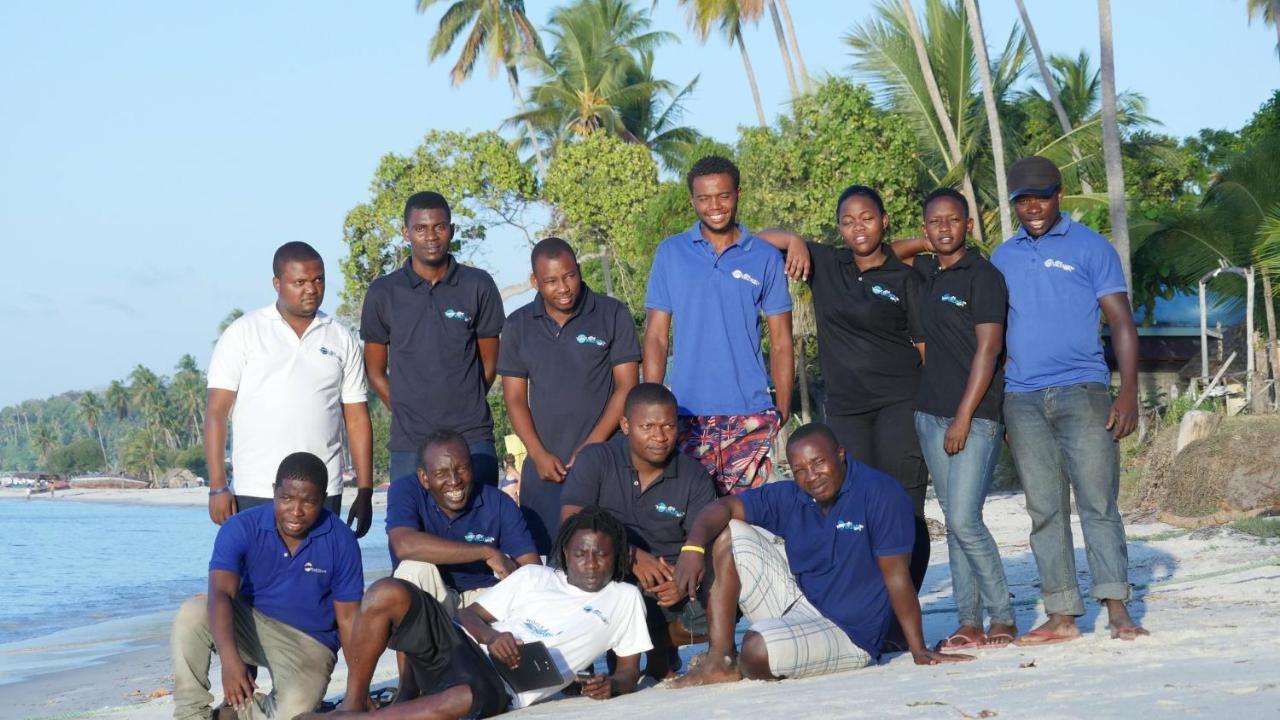 Afro Whale Shark Safari Bed & Breakfast Kilindoni Exterior photo